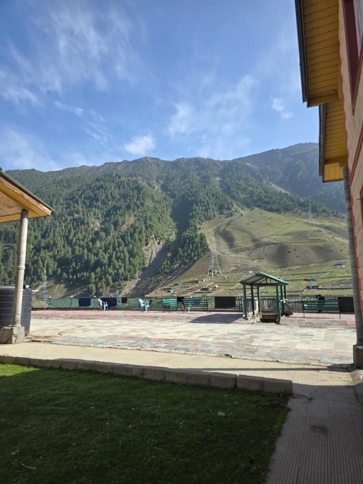 Hotel Barzman Sonāmarg Exterior foto