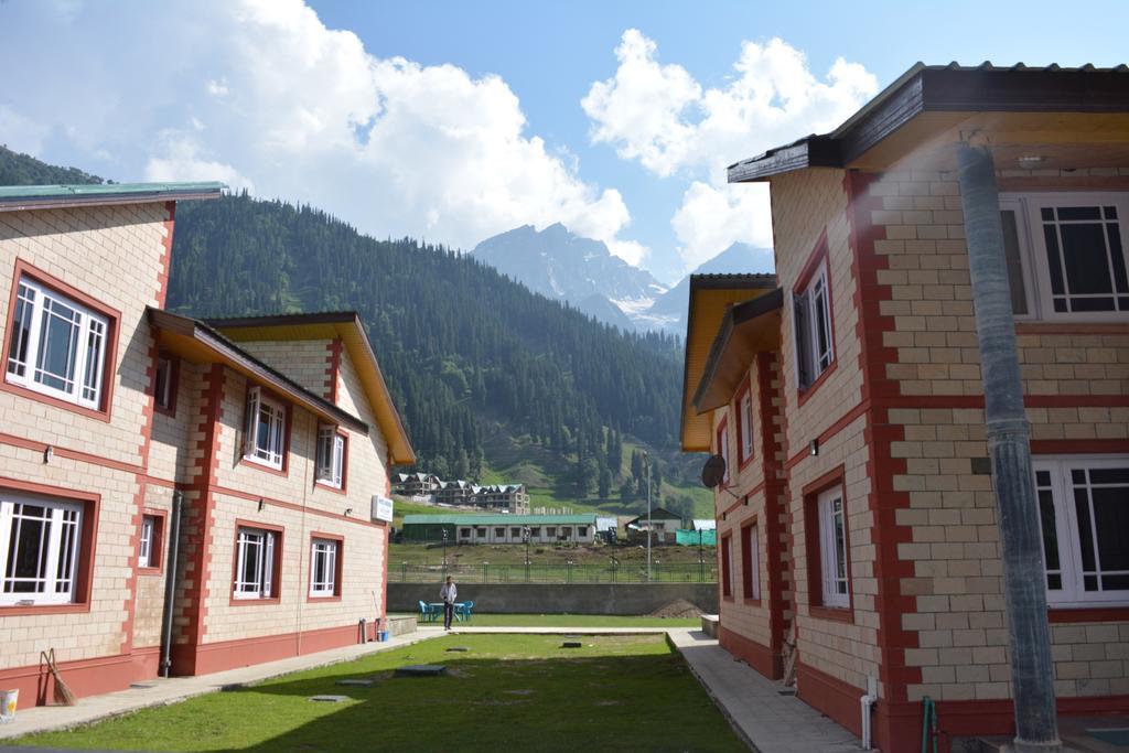 Hotel Barzman Sonāmarg Exterior foto